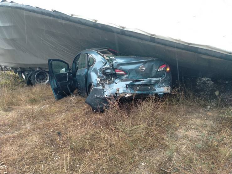 Samsun'da sağanak yağış kazaya neden oldu 3 ölü, 2 si ağır 10 yaralı 23