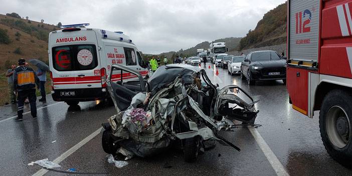 Samsun'da sağanak yağış kazaya neden oldu 3 ölü, 2 si ağır 10 yaralı