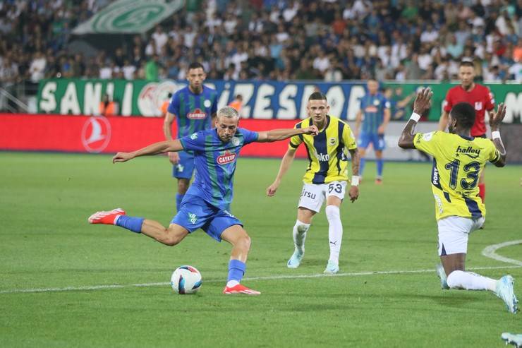 Çaykur Rizespor - Fenerbahçe maçından kareler 47