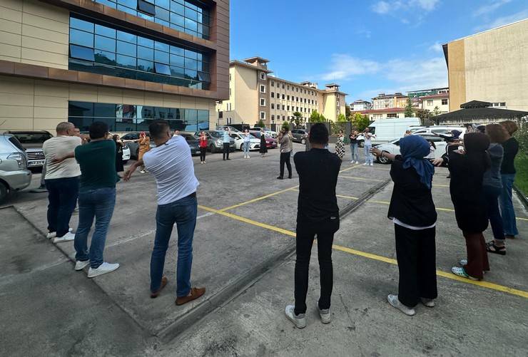 Rize İl Sağlık Müdürlüğü'nün Örnek Bir Etkinliği: Sağlıklı Hayat Merkezi'nde Fiziksel Aktivite 15