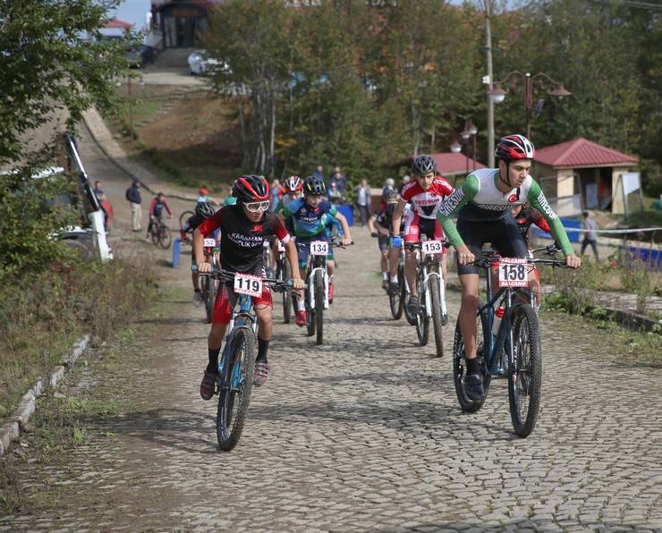 Rize'de Uluslararası MTB Cup Dağ Bisikleti Yarışları yapıldı 11