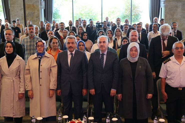 MEBİZ İz Bırakanlar ve Tercihim Rize Ödül Töreni Gerçekleştirildi 1