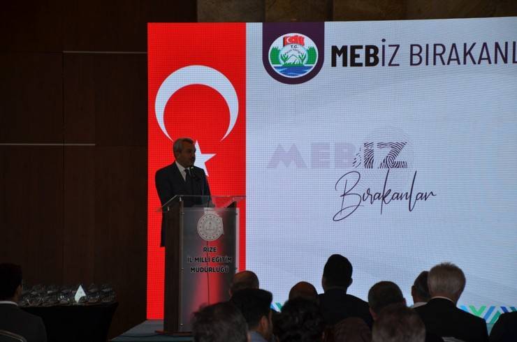 MEBİZ İz Bırakanlar ve Tercihim Rize Ödül Töreni Gerçekleştirildi 13