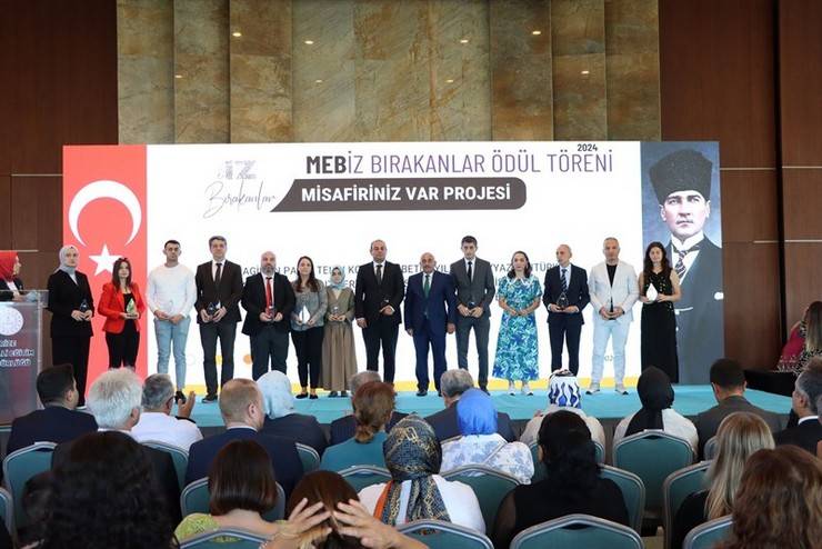 MEBİZ İz Bırakanlar ve Tercihim Rize Ödül Töreni Gerçekleştirildi 63