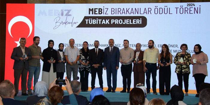 MEBİZ İz Bırakanlar ve Tercihim Rize Ödül Töreni Gerçekleştirildi