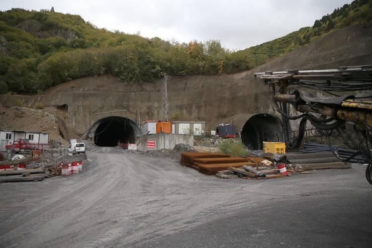 Rize ve Erzurum valileri, Ovit bağlantı yollarında incelemede bulundu 2