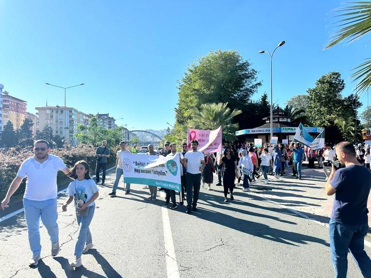 Rize’de yoğun katılımlı Dünya Yürüyüş Günü etkinliği 27