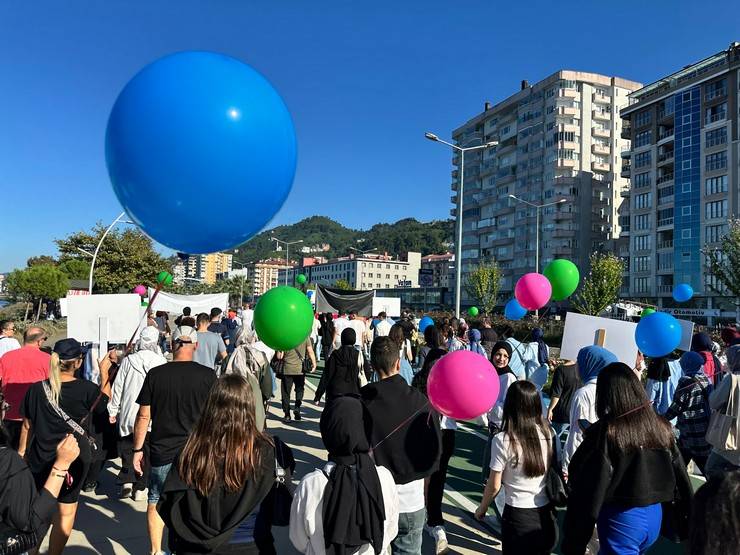 Rize’de yoğun katılımlı Dünya Yürüyüş Günü etkinliği 33