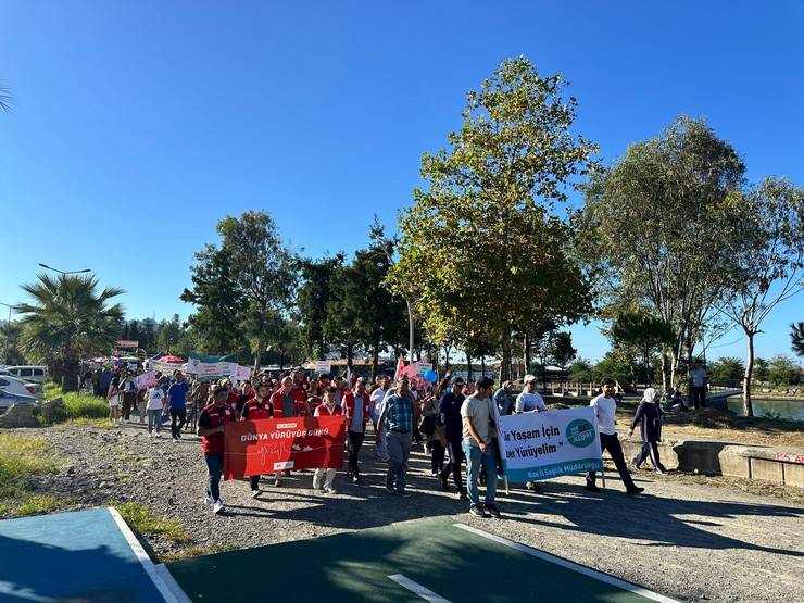 Rize’de yoğun katılımlı Dünya Yürüyüş Günü etkinliği 35