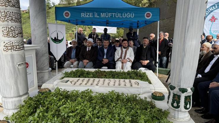 Zavendikli Mustafa Hoca, Kabri Başında Anıldı 14