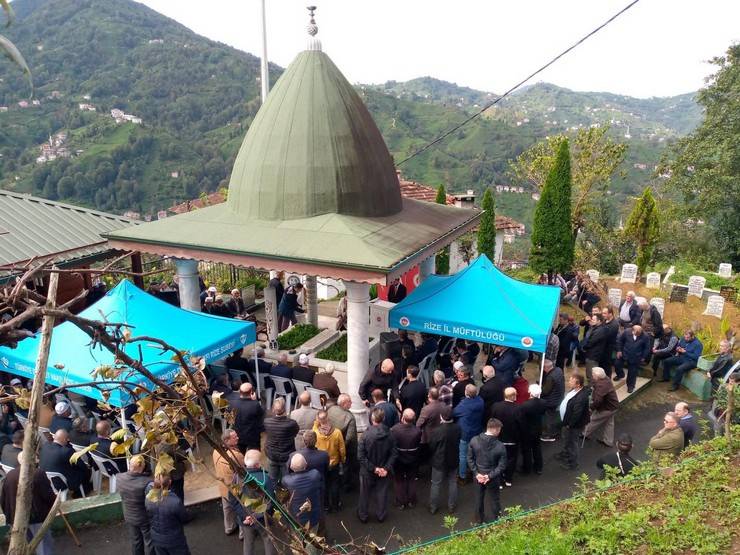 Zavendikli Mustafa Hoca, Kabri Başında Anıldı 15