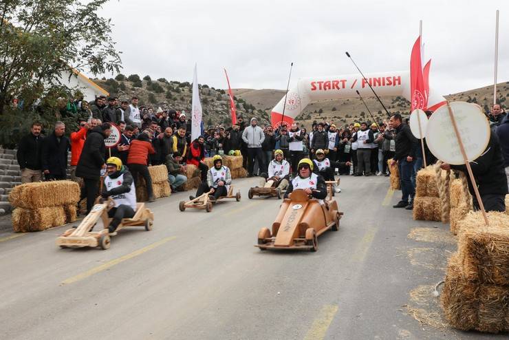 Rize'nin FormuLaz yarışları Erzincan'da yapıldı 2