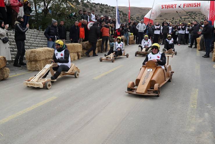 Rize'nin FormuLaz yarışları Erzincan'da yapıldı 8