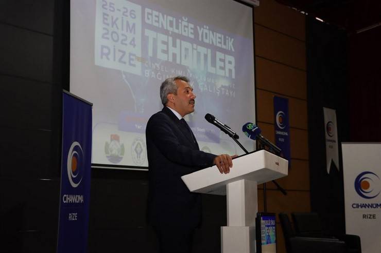 Rize’de Gençliğe Yönelik Tehditler Cinsel Kimlik Karmaşası ve Bağımlılık Çalıştayı Düzenlendi 2