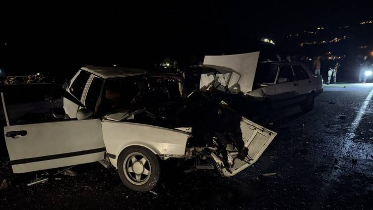 Rize'de zincirleme trafik kazası 2 ölü, 9 yaralı 16