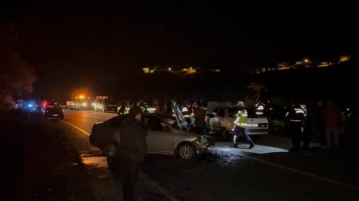 Rize'de zincirleme trafik kazası 2 ölü, 9 yaralı 6