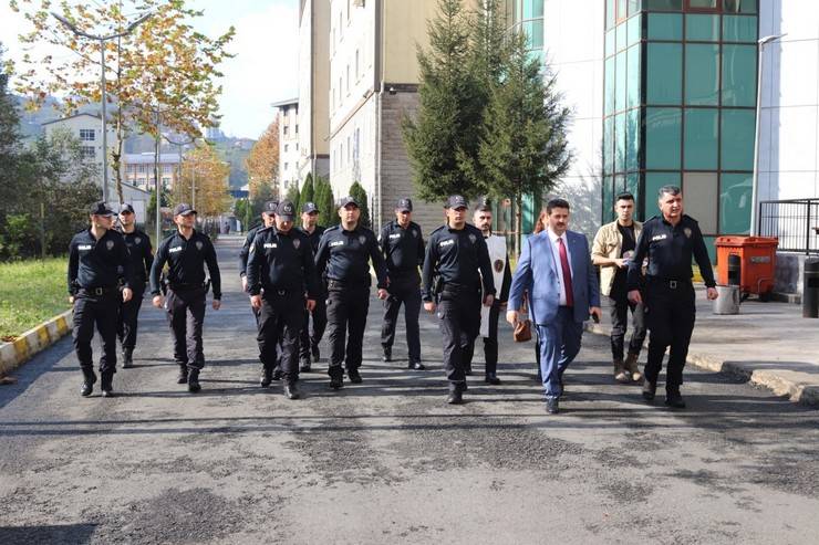 Polis Akademisi Başkanı Prof. Dr. Murat Balcı Memleketi Rize’de Ziyaretlerde Bulundu 12