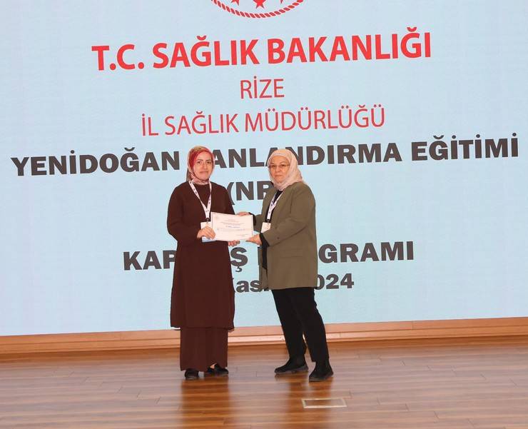 Rize’de Yenidoğan Canlandırma Eğitimi düzenlendi 14