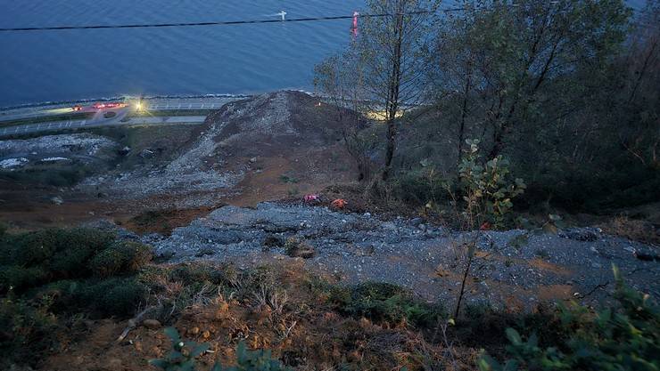 Artvin'de heyelan; Karadeniz Sahil Yolu ulaşıma kapandı 15