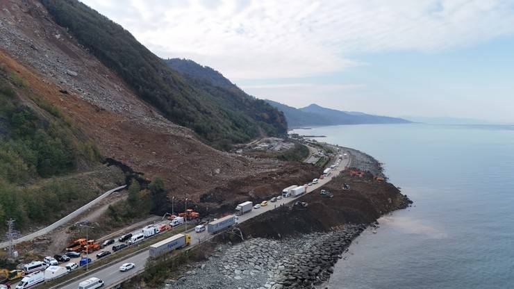 Giresunlu kayıp gençlerin içinde bulunduğu araca ulaşıldı 20