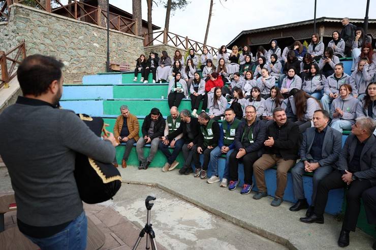 Rize'de Genç Kızlar Bağımlılıkla Mücadele İçin Bir Araya Geldi 13