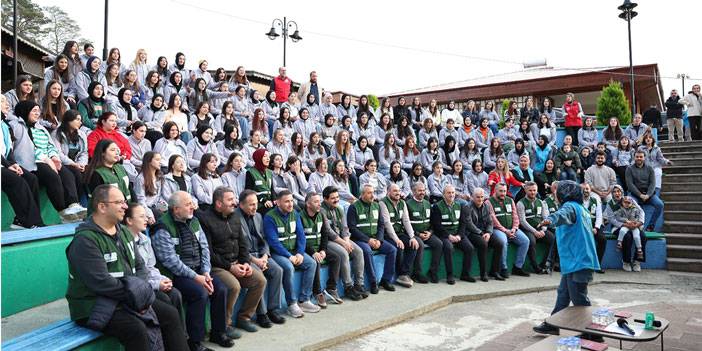 Rize'de Genç Kızlar Bağımlılıkla Mücadele İçin Bir Araya Geldi