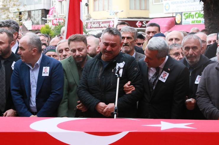 Rizeli Şehit Teğmen Ceyhun Kalyoncu son yolculuğuna uğurlandı 30