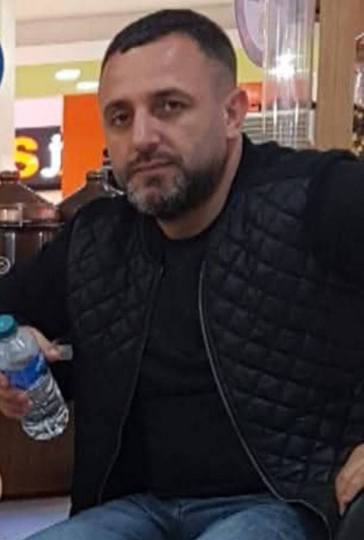Artvin’de otomobil tıra çarptı: 1 ölü, 1 yaralı 7