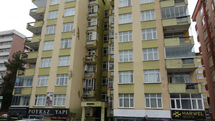 Rize'de tahliye edilen binanın sakini: Dalganın sahile vurması ile ev sallandı 7