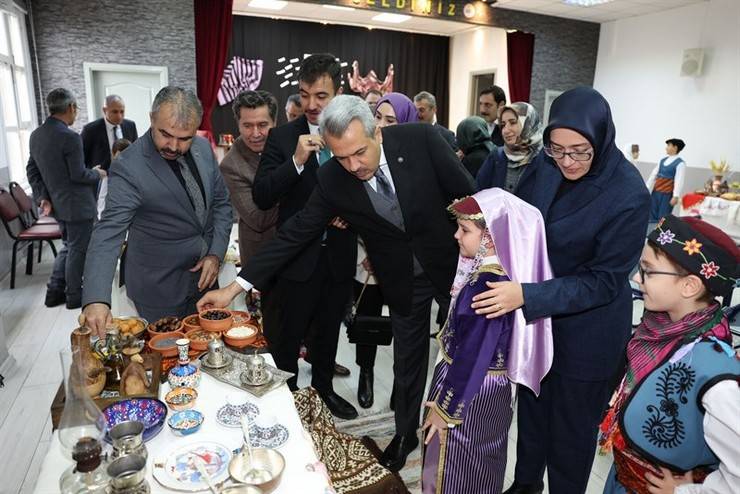 Rize'de Tutum, Yatırım ve Türk Malları Haftası Etkinlikleri 9