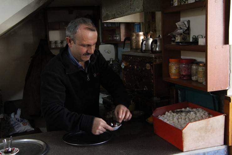 Trabzon'un bu mahallesinde örnek gelenek 12