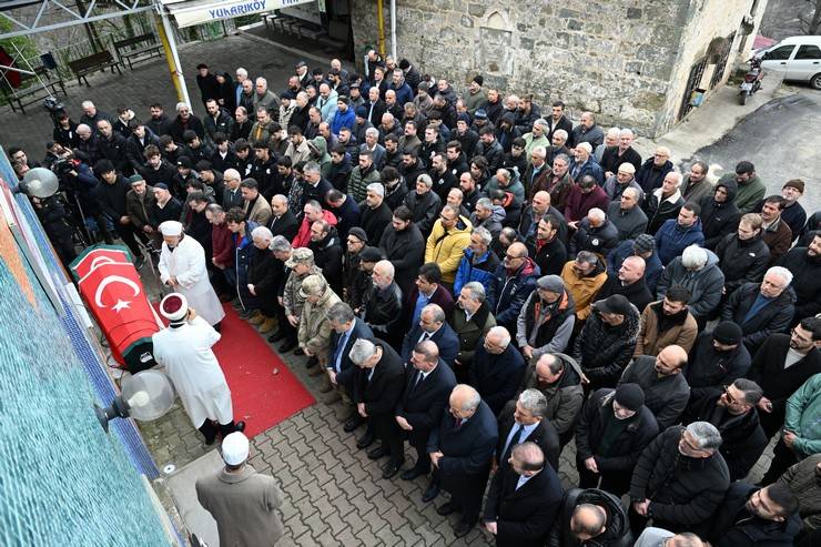 Çığ felaketinde hayatını kaybeden milli sporcu Emre Yazgan'a memleketi Trabzon'da son veda 29