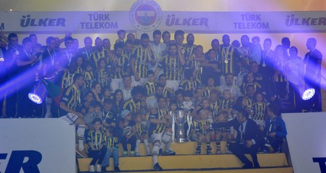 Fenerbahçe Kupasını Aldı 34