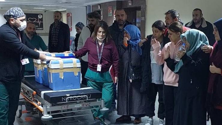 Rize'de beyin ölümü gerçekleşen genç kızın organları 5 kişiye umut oldu 2