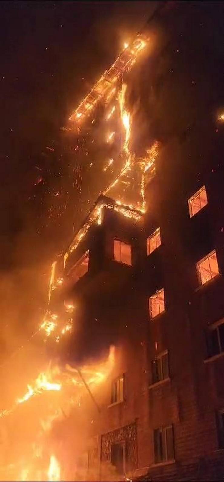 Kartalkaya’da otel yangını 10