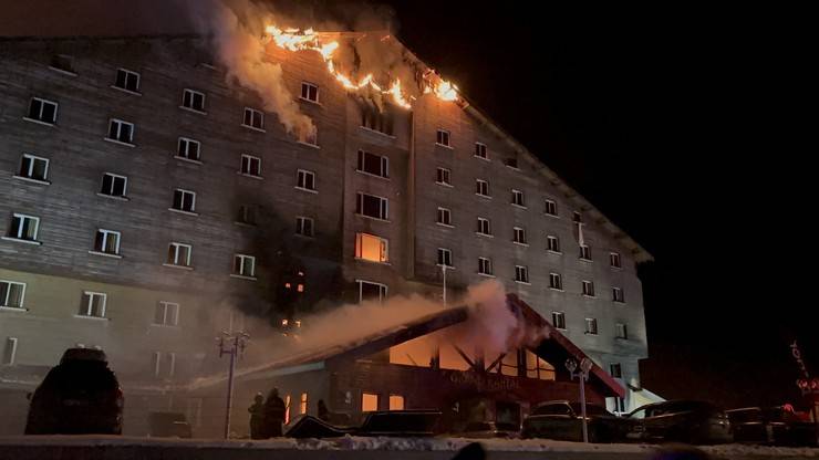 Kartalkaya’da otel yangını 3