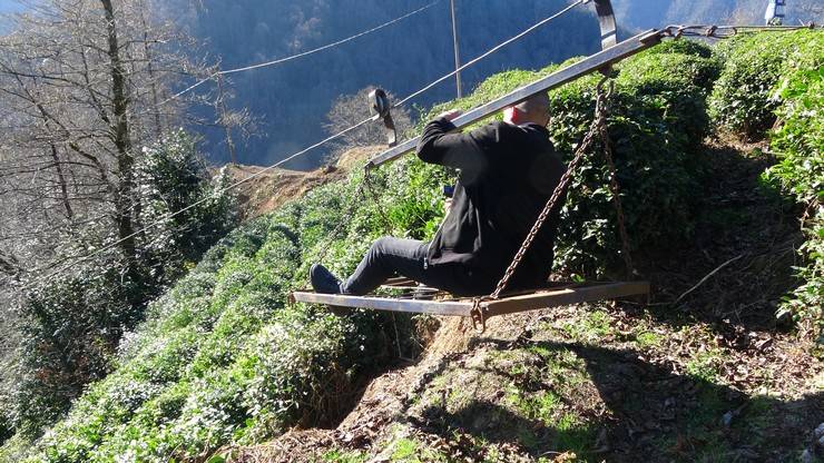 Rize'de yol yapıldı, teleferikle tehlikeli yolculuk son buldu 8