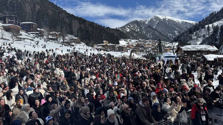 Ayder'de festivalin ilk gününde renkli görüntüler 8