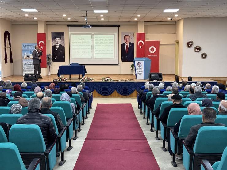 Rize'den Kutsal Topraklara Yolculuk Başlıyor: Hacı Adaylarına Eğitim Seminerleri Tamamlandı 6