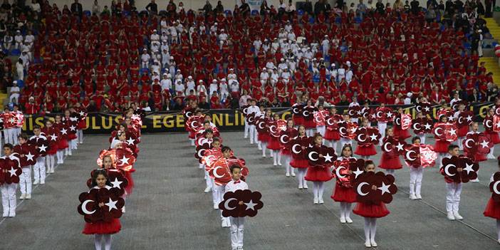 Rize'de 23 Nisan Ulusal Egemenlik ve Çocuk Bayramı kutlandı