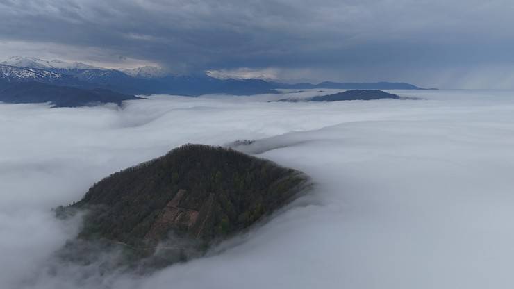 Rize'nin yüksek kesimlerinde 'bulut denizi' 2
