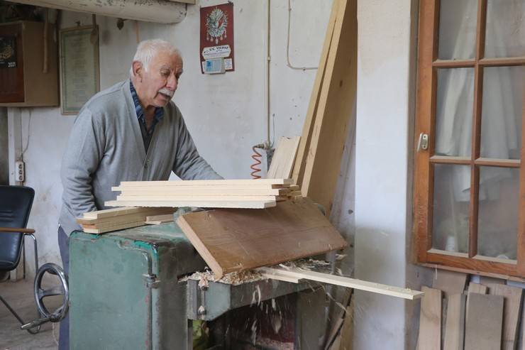 Rizeli marangoz antika tutkusunu atölyesinde yaşatıyor 1