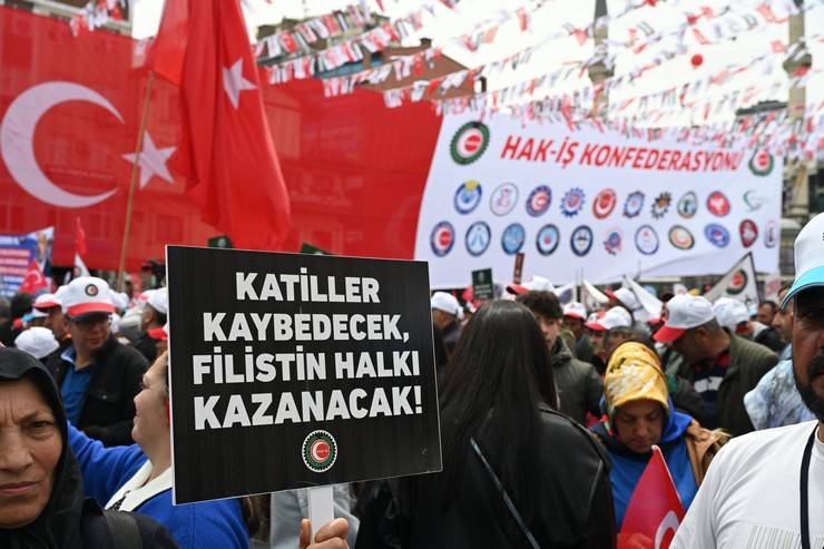 HAK-İŞ, 1 Mayıs Emek ve Dayanışma Günü'nü Rize'de kutladı 10