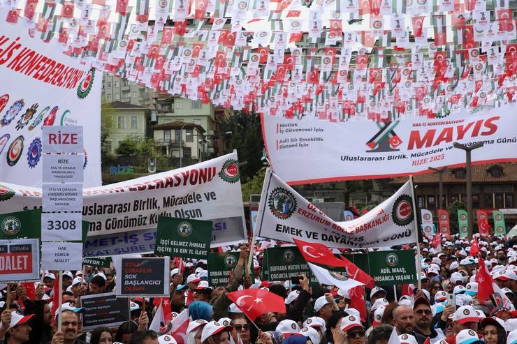 HAK-İŞ, 1 Mayıs Emek ve Dayanışma Günü'nü Rize'de kutladı 40