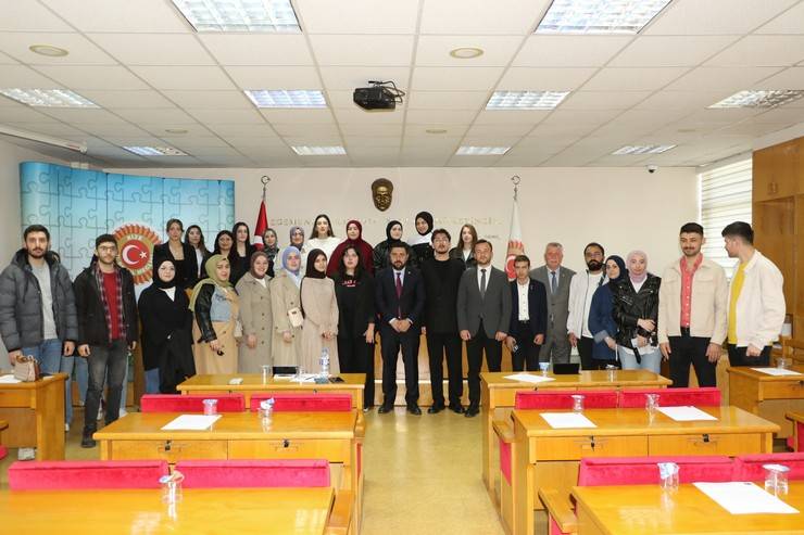 Rize İl Genel Meclisi, RTEÜ Öğrencilerini Konuk Etti 13