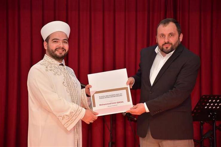 Rize Müftü Yusuf Karali Dini Yüksek İhtisas Merkezinde mezuniyet heyecanı 10