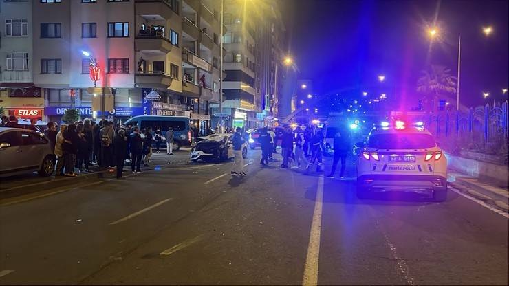 Rize’de Trafik Kazası 3 yaralı 1