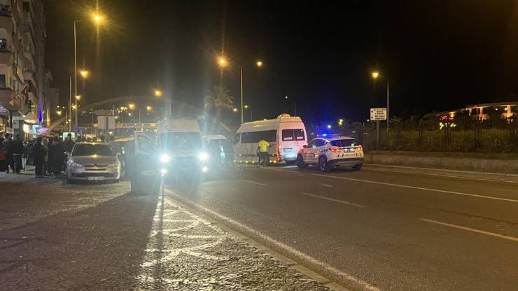 Rize’de Trafik Kazası 3 yaralı 10