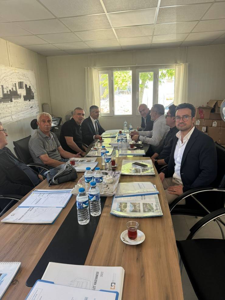 Rize Şehir Hastanesi Yükseliyor! Bakanlık Yetkilileri Rize’de 1