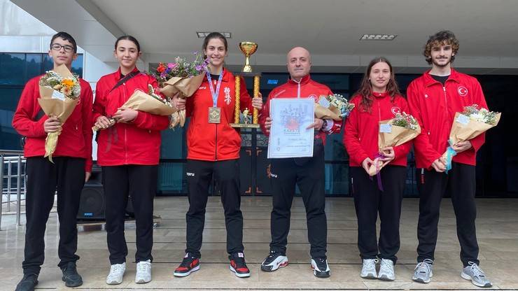 Çay bahçesinden çıkıp, Avrupa şampiyonu oldu 5